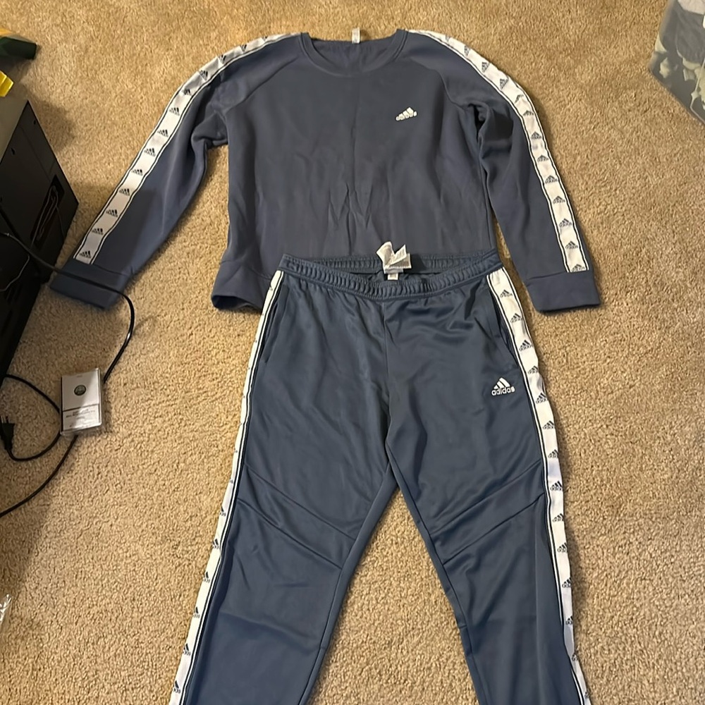 Adidas Sweatsuit